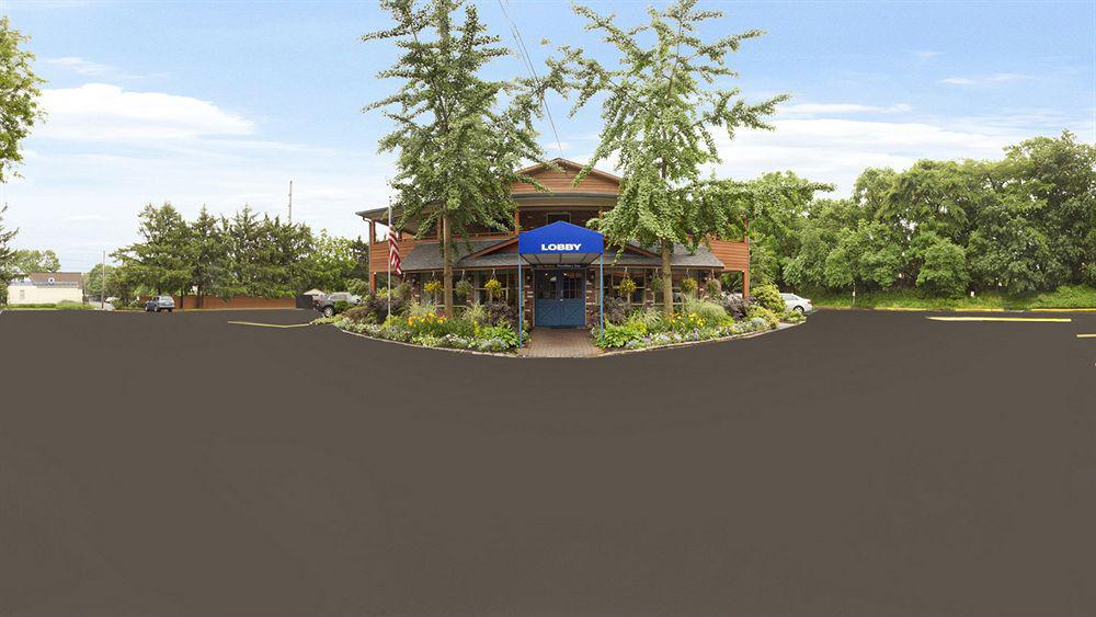 Surestay By Western Hotel 3*